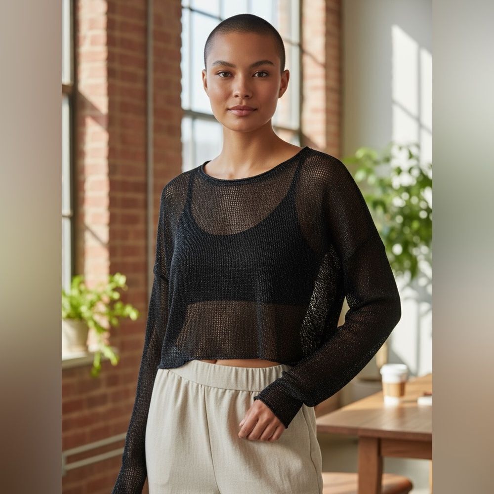 NWOT Forever 21 Women’s Semi Sheer Long Sleeve Crop Top - Size Large